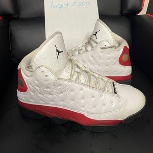 Jordan 13 Chicago size 13 100% authentic a great price point good condition